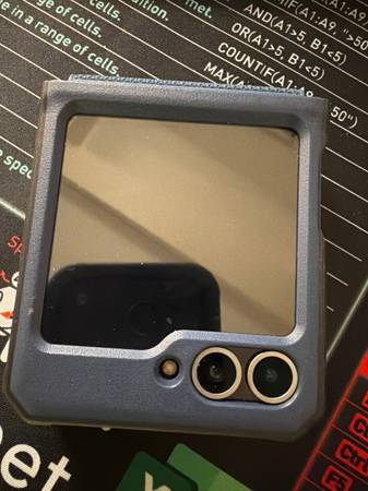 Samsung Z flip 6. 256