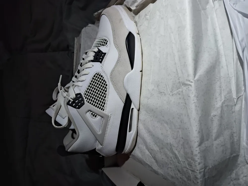 Jordan 4 retro military black