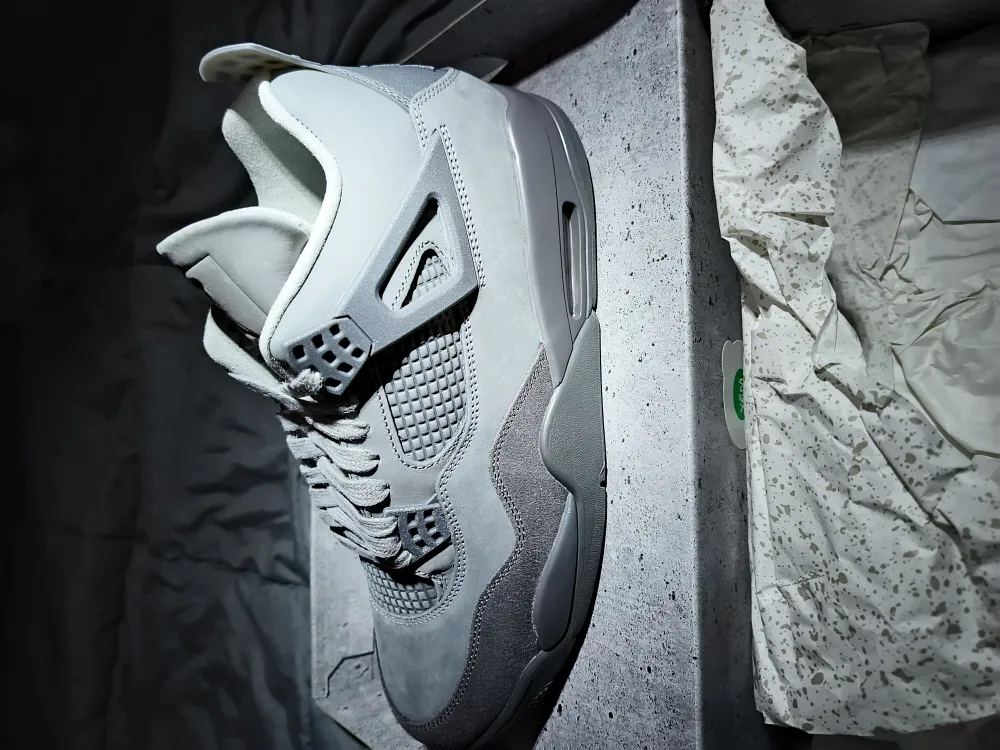 Jordan 4 retro wet cement