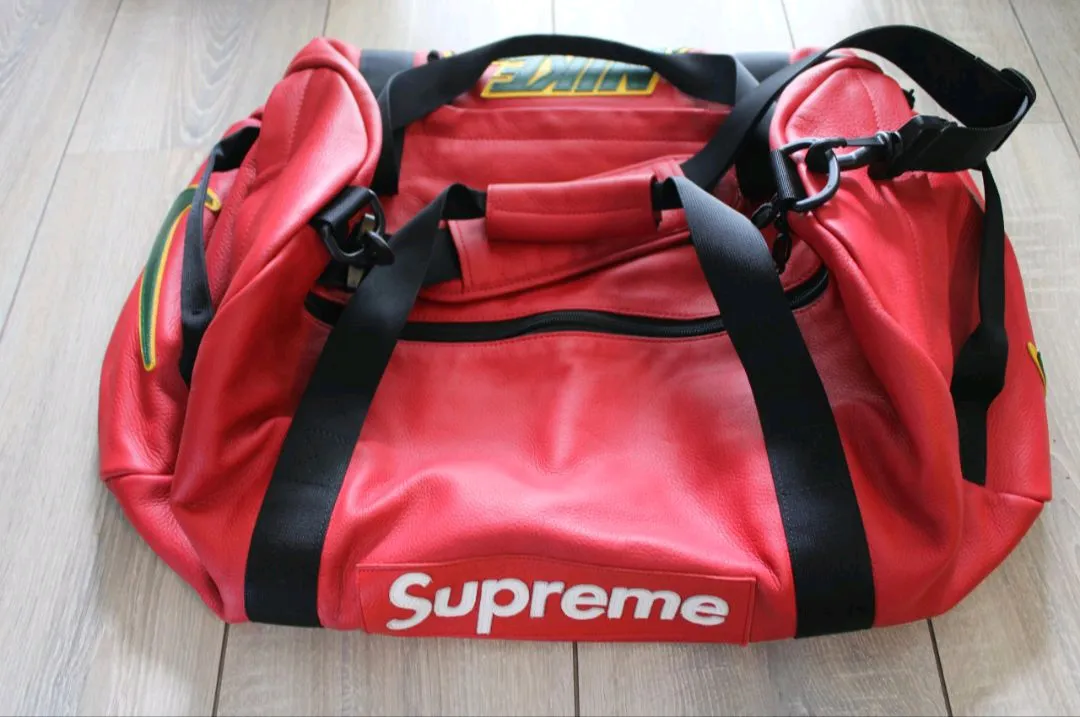 Nike Supreme Dufflebag