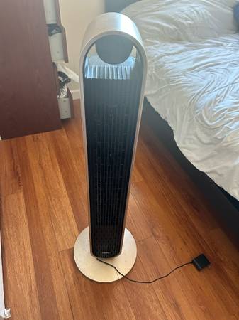 Dreo Smart Tower Fan , Like New, No Box