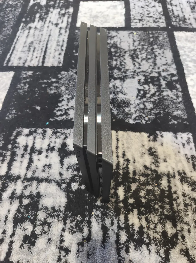 PLAY STATION 4 image 2