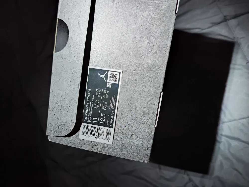 Jordan 4 retro wet cement image 2