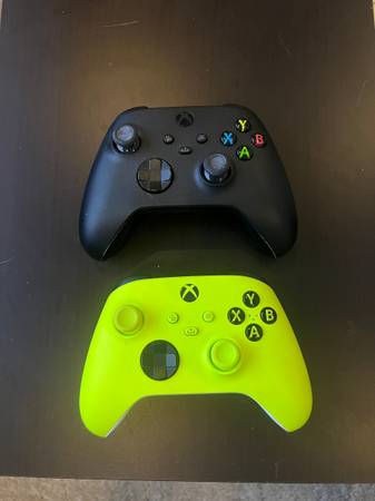 Xbox Series X 1TB SSD (Littleton, CO) image 3