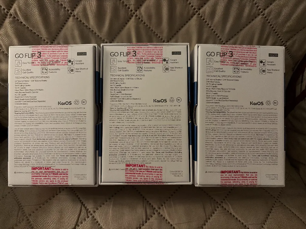 Alcatel Go Flip 3 (3 phones) 4052W 4GB Black (T-Mobile) image 2