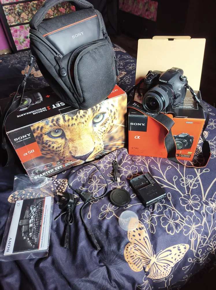 Sony Alpha 58 with Accessoires image 2