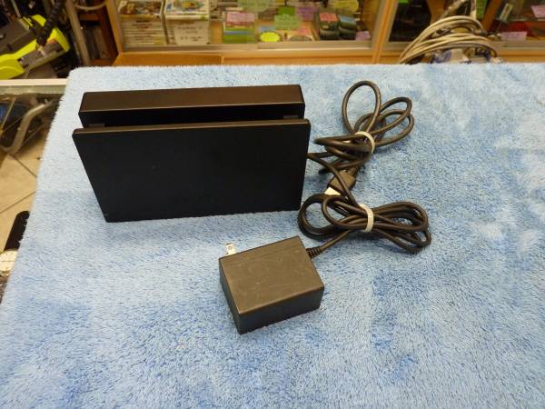 Nintendo Switch (Hollywood) image 2