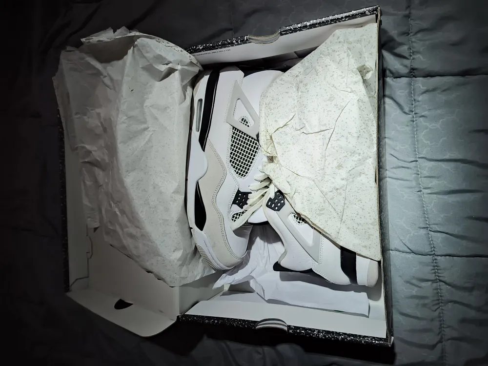 Jordan 4 retro military black image 2