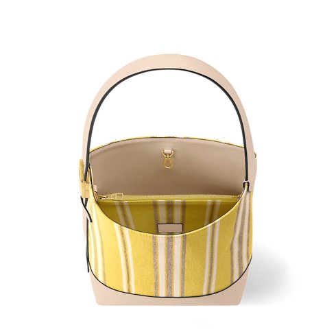 Louis Vuitton Low Key Hobo PM Bag image 2