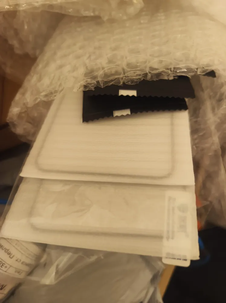 seeker Solana mobile protection glass